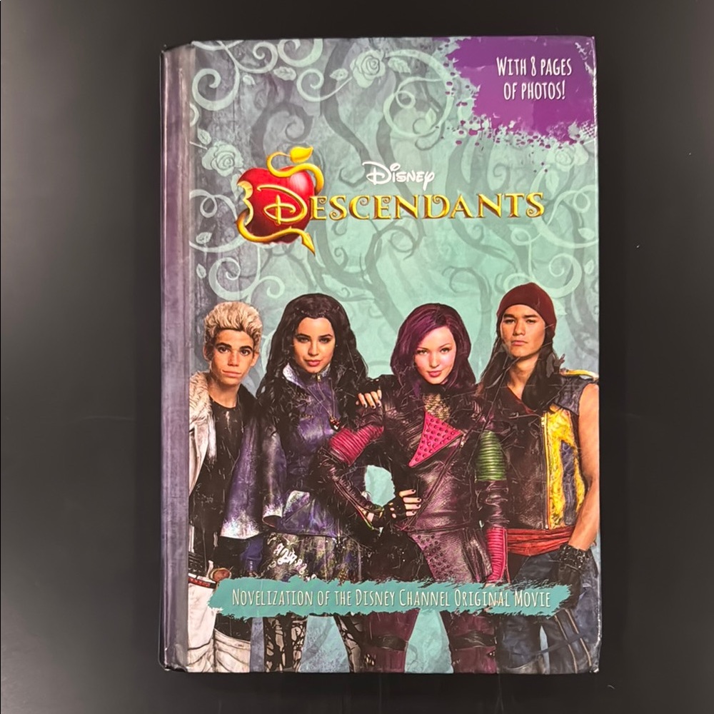 Disney Descendants: Novelization - Hardcover Novel